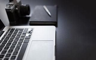 曼联领先险遭逆转，临场调整成败手，后腰隐患暴露全队短板